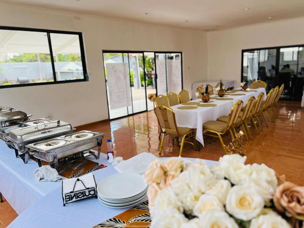 Mukala Lodge ルサカ エクステリア 写真