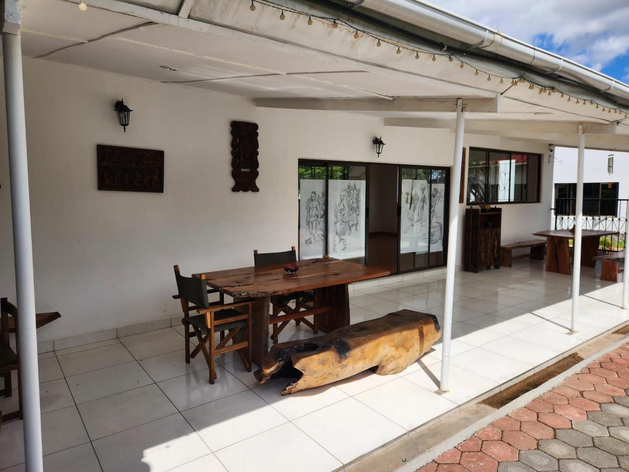 Mukala Lodge ルサカ エクステリア 写真